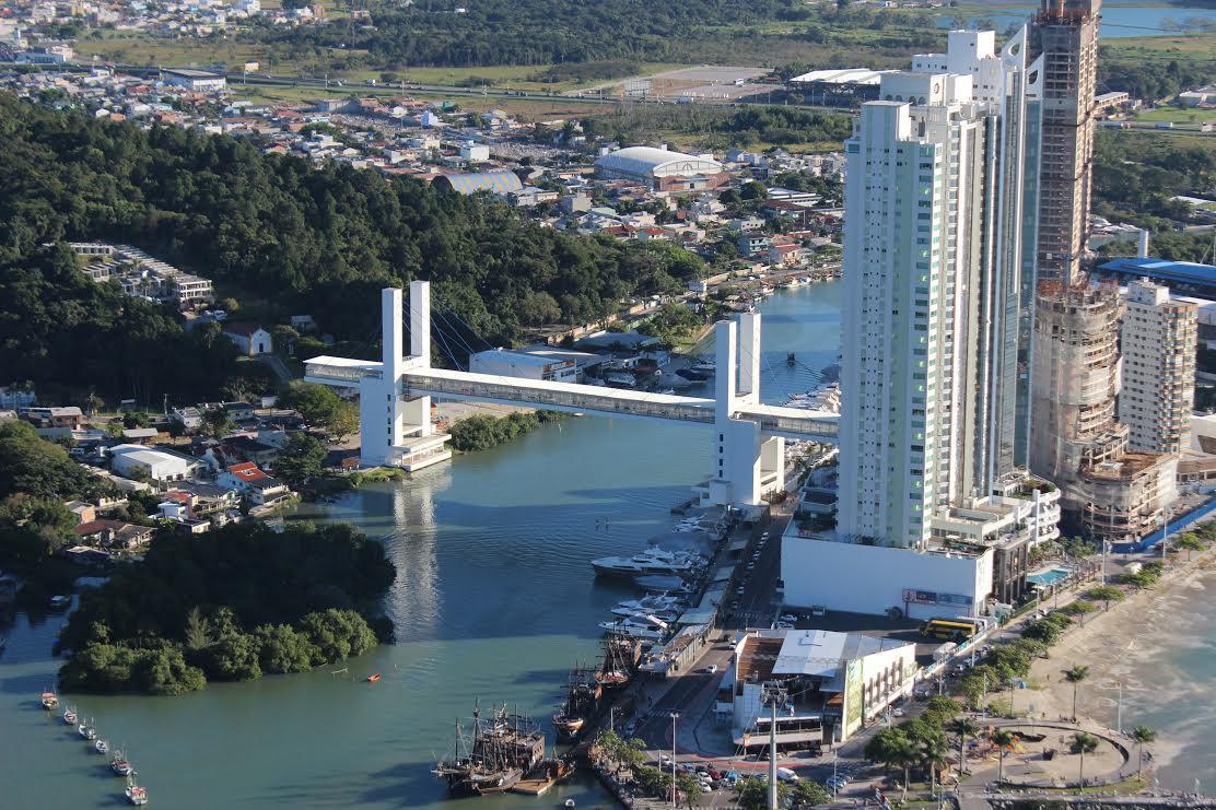 Balneário CamboriúApe Da Monica公寓 外观 照片